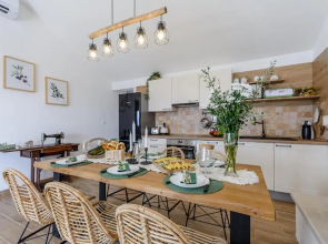 Holiday Home Nono Ante with heated pool