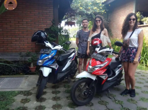 Ndalem Suryo Saptono Guest House