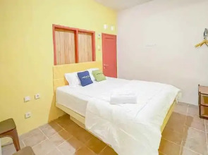 Urbanview Hotel Sany Cirebon