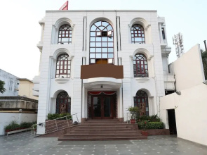 Bandhan Hotels and Restaurants