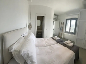 Villa Veneterra-pool-seaview-conciergeservices