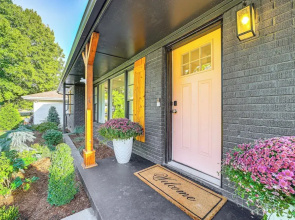 Tulsa Retreat w/ Backyard Oasis & Putting Green!