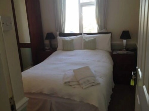 Alma Lodge Guest House