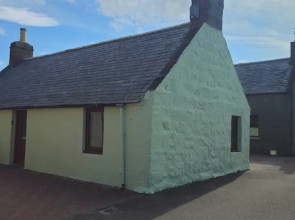 Coastal Cottage, Rosehearty- Pet Friendly-sleeps 4