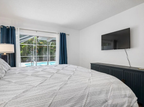 Bloom Lagoon 3 Bedroom Home by Redawning
