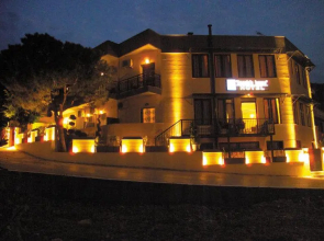 Angela's House Hotel