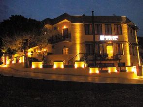 Angela's House Hotel