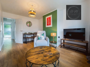 Popular Contractor 2-bed House in Lincoln