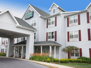 Lancaster Inn and Suites