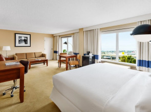 Four Points by Sheraton Los Angeles International Airport (США)