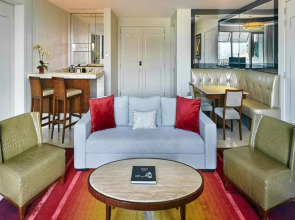 Resorts World Sentosa - Equarius Hotel