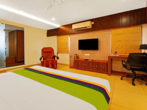 Treebo Surya Comforts, 200 Mtrs From Kolhapur Railway Station