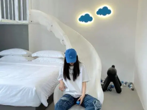 Sanya Haitangwan Fanbo Design Homestay (Yate Duty Free City Shop)