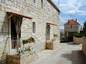 Miva - 60m From the sea - A