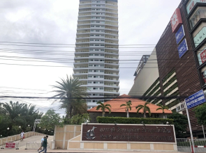 View Talay 6 Pattaya Beach Apartment by Honey