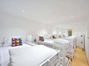 Brothers Hostel