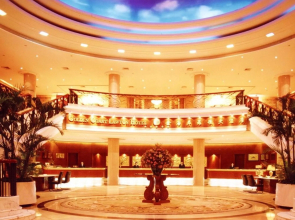 Golden Coast  Lawton Hotel