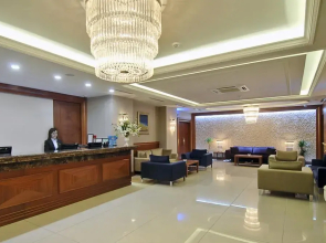 Tugcu Hotel Select