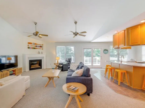 2 Mi to Bethany Beach: Home w/ Furnished Deck