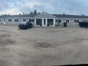 Timber Wolf Inn Motel