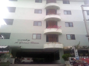 A Grand Room Apartment(อะ แกรนด์ รูม อพาร์ตเมนท์)
