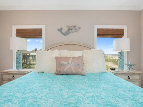 Top Shelf 4 Bedroom Home by RedAwning