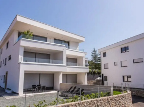 Marina - 60 Meters to the Beach - A1