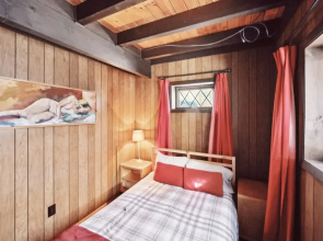 Charming Alpine Retreat Near Attitash Ski Mountain 3 Bedroom Chalet
