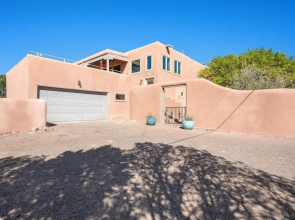 Topaz Mountain - Stunning Views in the Heart of the Historic East Side