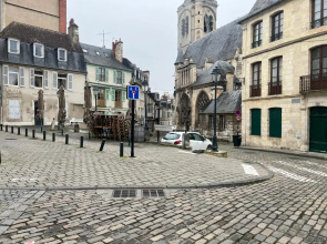 Petit F2 fonctionnel plein centre et proche gare