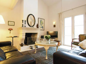 Classy Villa in Ecuras-Rouzède with Private Garden