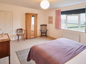 Host Stay Penrheol Farmhouse