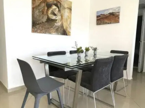 Sunny 3BR Apartment Golf Residence