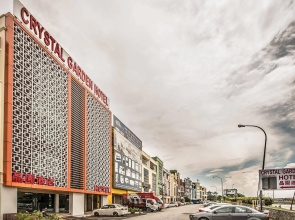 Crystal Garden Hotel (Seri Kembangan)