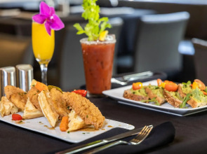 Fortune House Hotel Suites