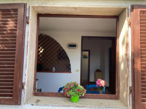 "apartment for 4 pax at 120 mt. From the Beach"