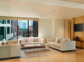 La Ville Hotel & Suites CITY WALK, Dubai, Autograph Collection