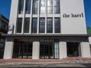 Loft Style Apartment in of the heart of East City. Views&Balcony