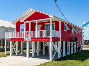 Red Robyn by Meyer Vacation Rentals