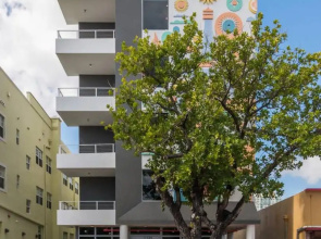 Stylish 2 Bedroom apt in South Beach