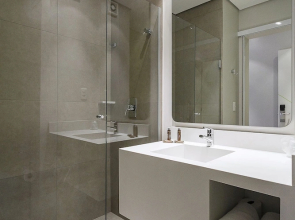 Dmax Hotel