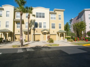 Vista Cay Villa - New!