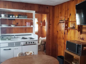 Birchwood Motel