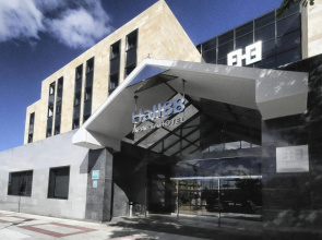 Zenit Aparthotel Hall88