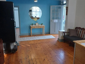 Triple9 Hatfield Guesthouse