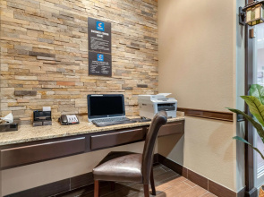 Comfort Inn & Suites Lakeside