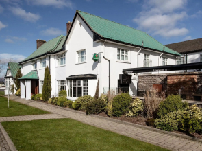 Ivanhoe Hotel and Inn