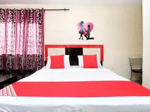 Oyo 28225 Hotel Lions Den