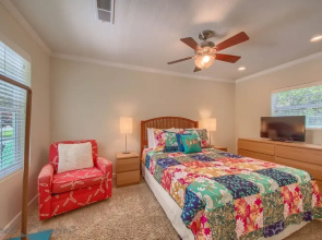 Yellow Rose Cl 2459 1 Bedroom Home by RedAwning