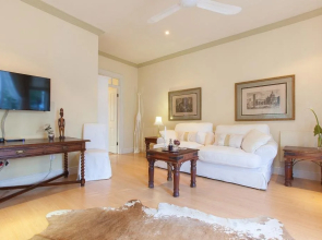 Villa Coloniale Schumacher Luxury Retreat